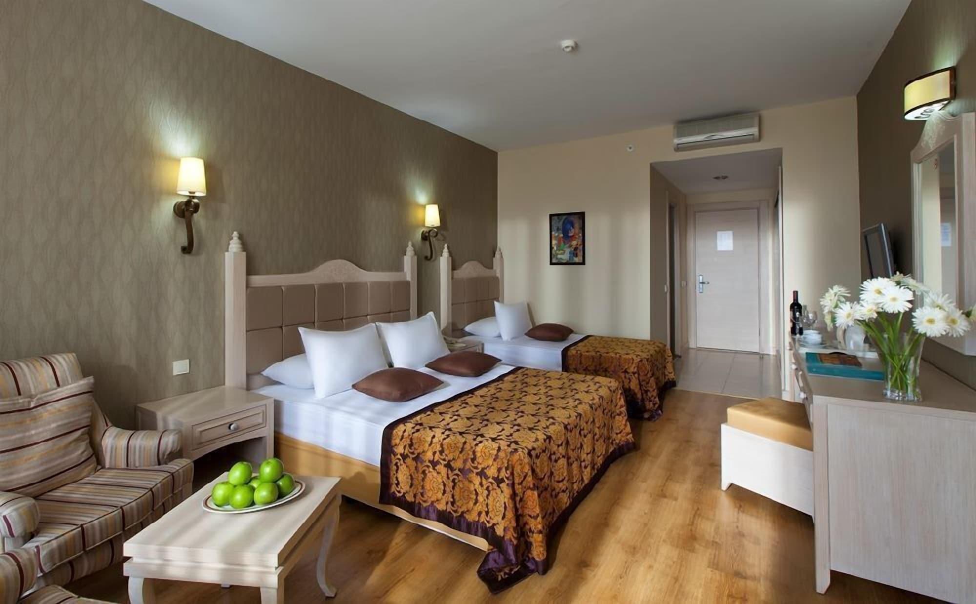 Adalya & Adults Only Rezort 5*
