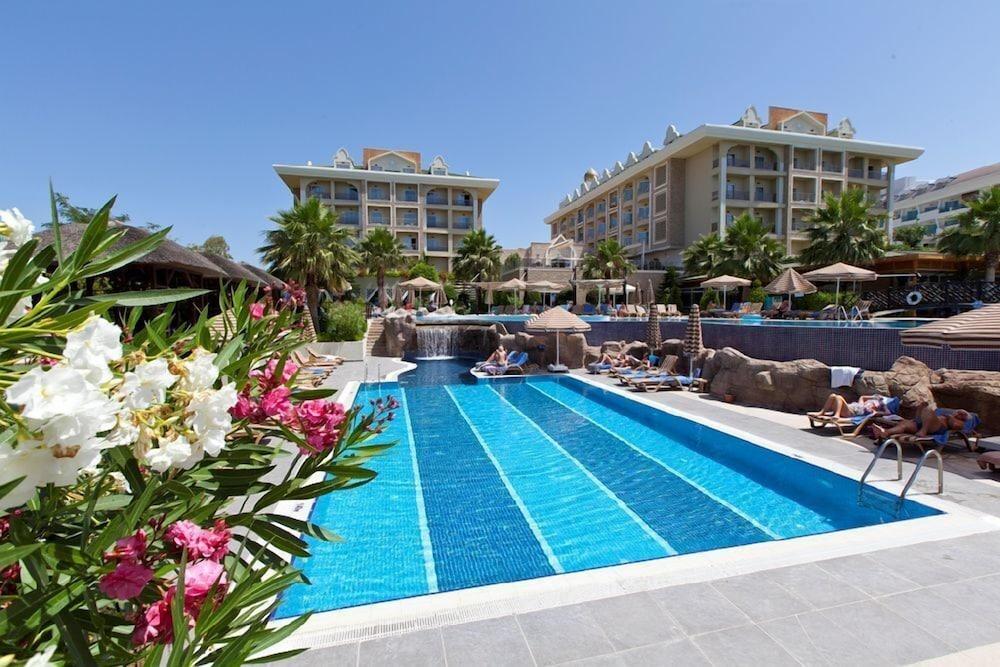 Rezort Adalya & Adults Only 5*