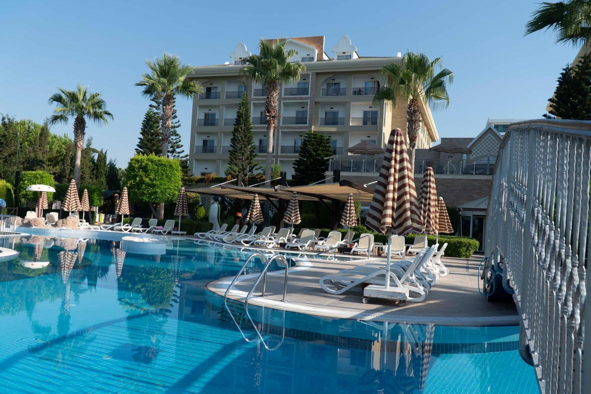 Rezort Adalya & Adults Only 5*